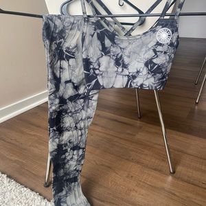 Nux x SoulCycle Olive Green Fairytale/Obsidian Tie Dye Set